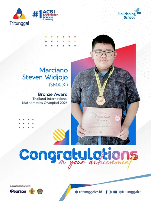 Marciano Steven Widjojo dengan sertifikat dan medali: Bronze Award Thailand International Mathematics Olympiad 2026