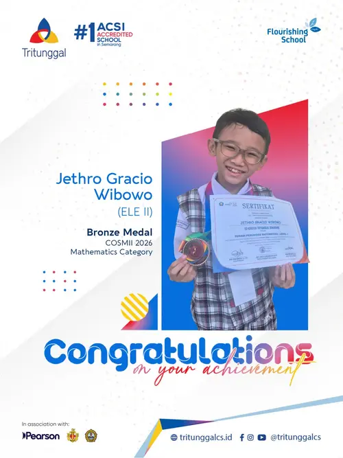 Jethro Gracio Wibowo memegang sertifikat dan mengenakan medali perunggu COSMII 2026 Mathematics Category.