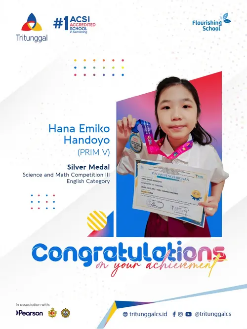 Hana Emiko Handoyo dari PRIM V menunjukkan medali dan sertifikat Science and Math Competition III 2026.